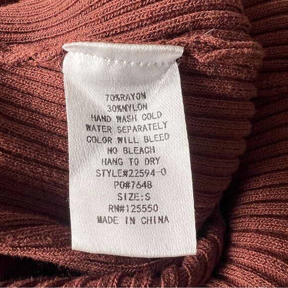 Brown Ribbed Knit Dress with Gold Snap Buttons Size S - Picture 8 of 8